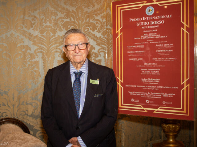 Giulio Tarro